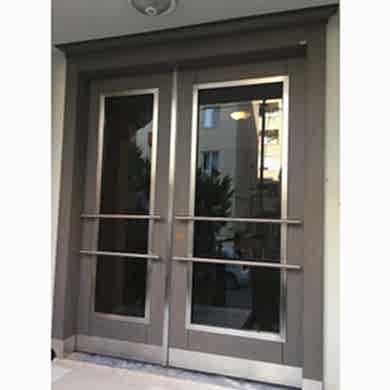 apartman çıkış kapıları