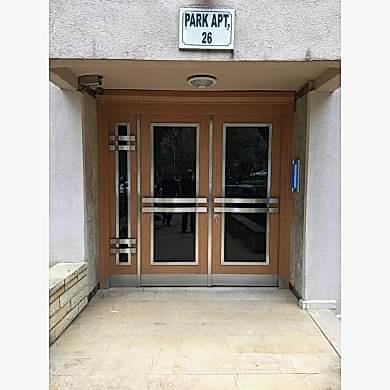 Bina çıkış kapısı