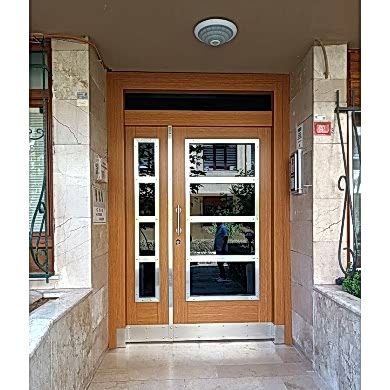 Kompozit bina kapısı