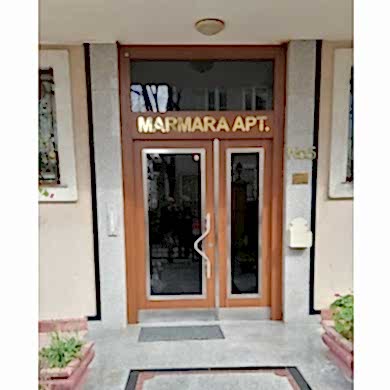 Apartman Dışarı çıkış kapısı